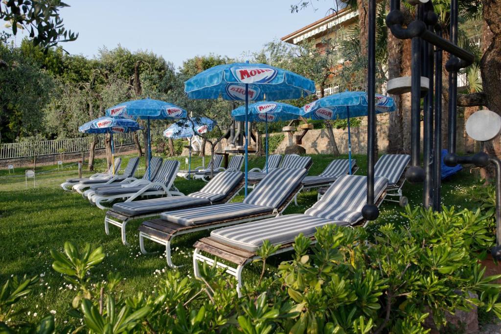 Hotel Fraderiana Torri Del Benaco Ruang foto